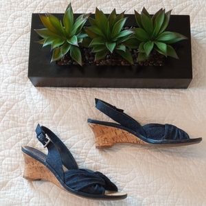 Aerosoles denim low wedge sz8